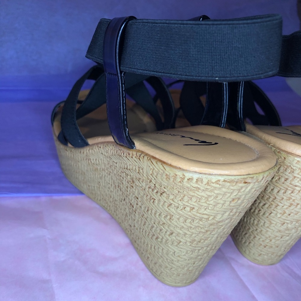 Women’s size 8 Lane Bryant wedge heels